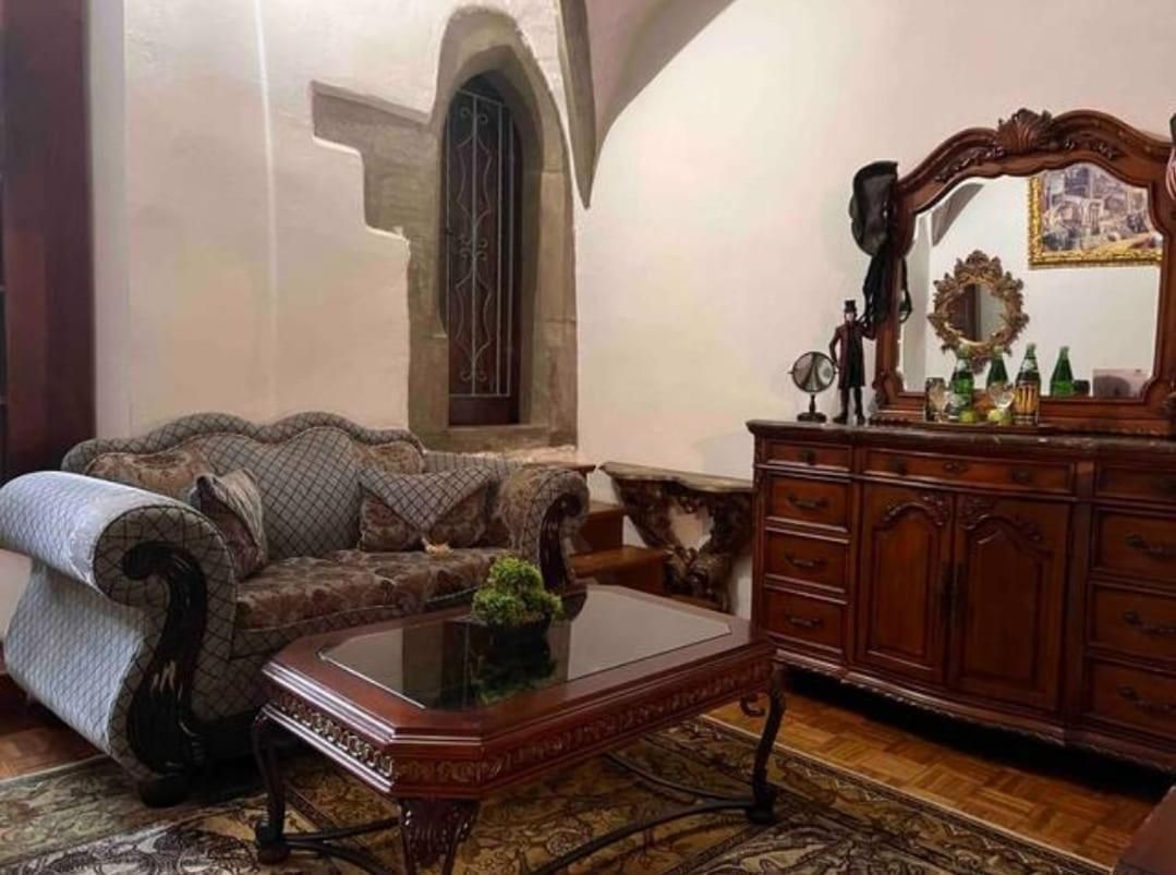 Burg Hermannstein - Queens Room