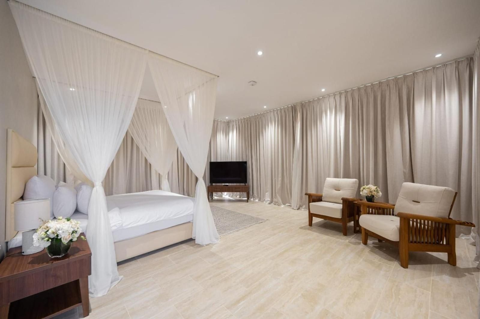 Patio Staycation with Doha Transfer