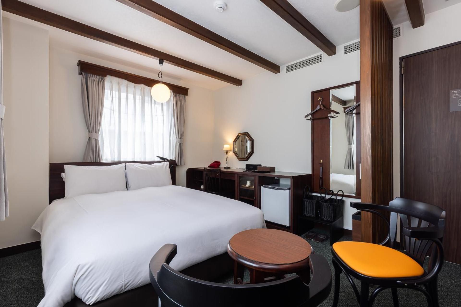 Semi-Double Room Non-Smoking