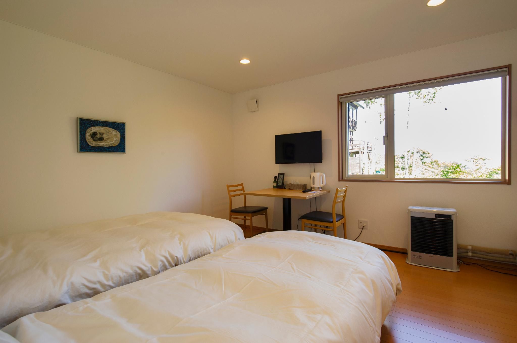 Comfort Twin Room - Non-Smoking