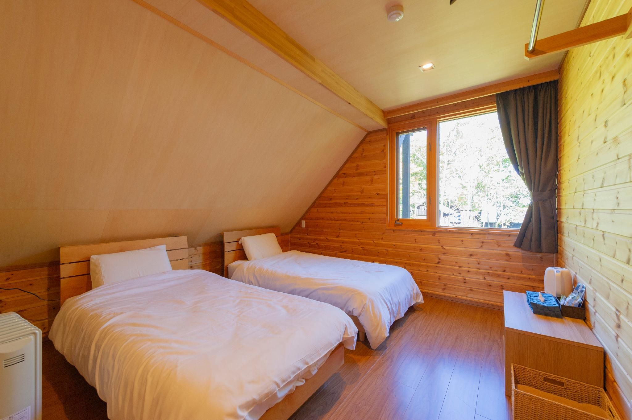 Niseko HyKrots IKIGAI Village Superior Twin Room