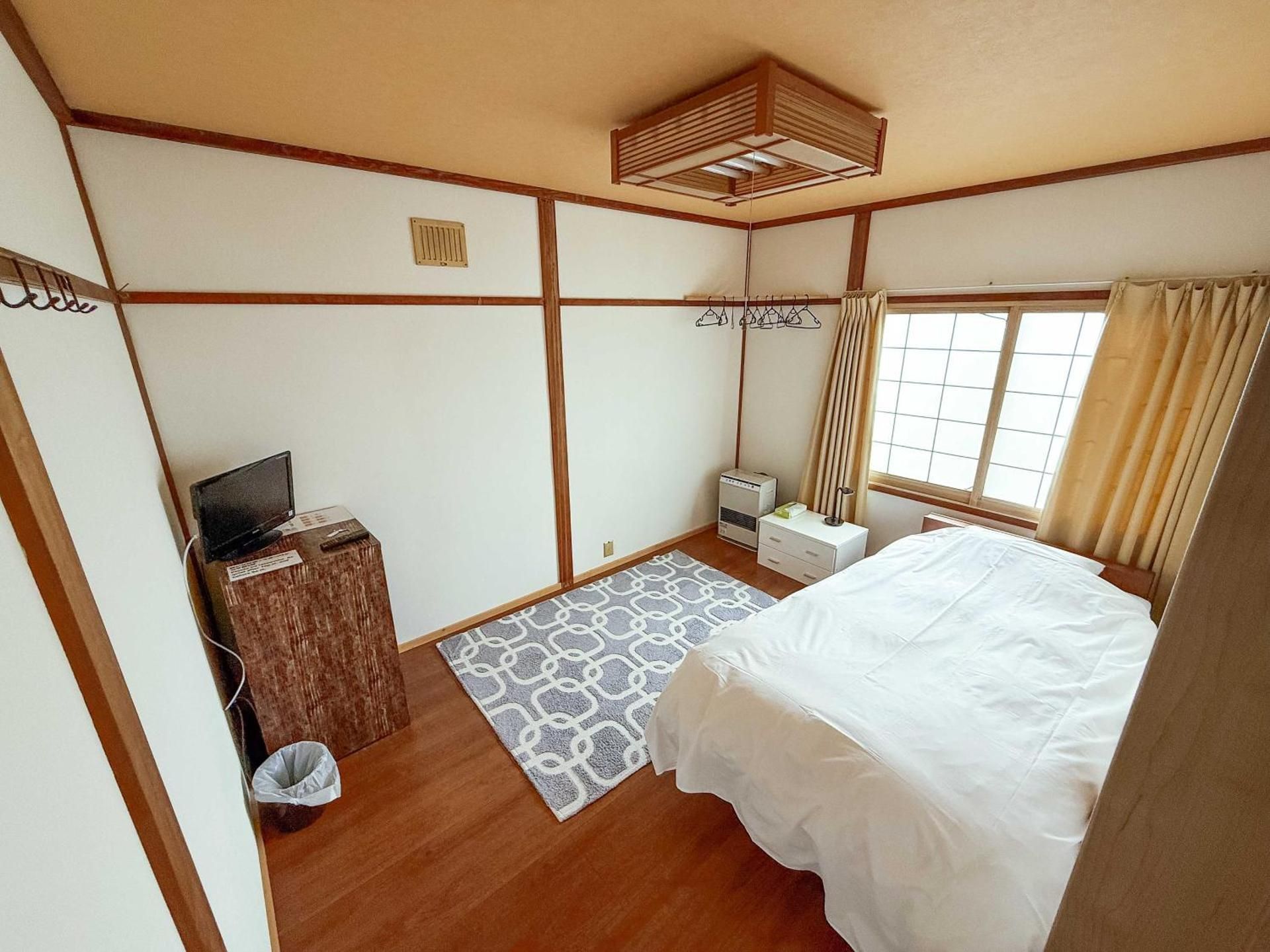 Guesthouse EN Single Room