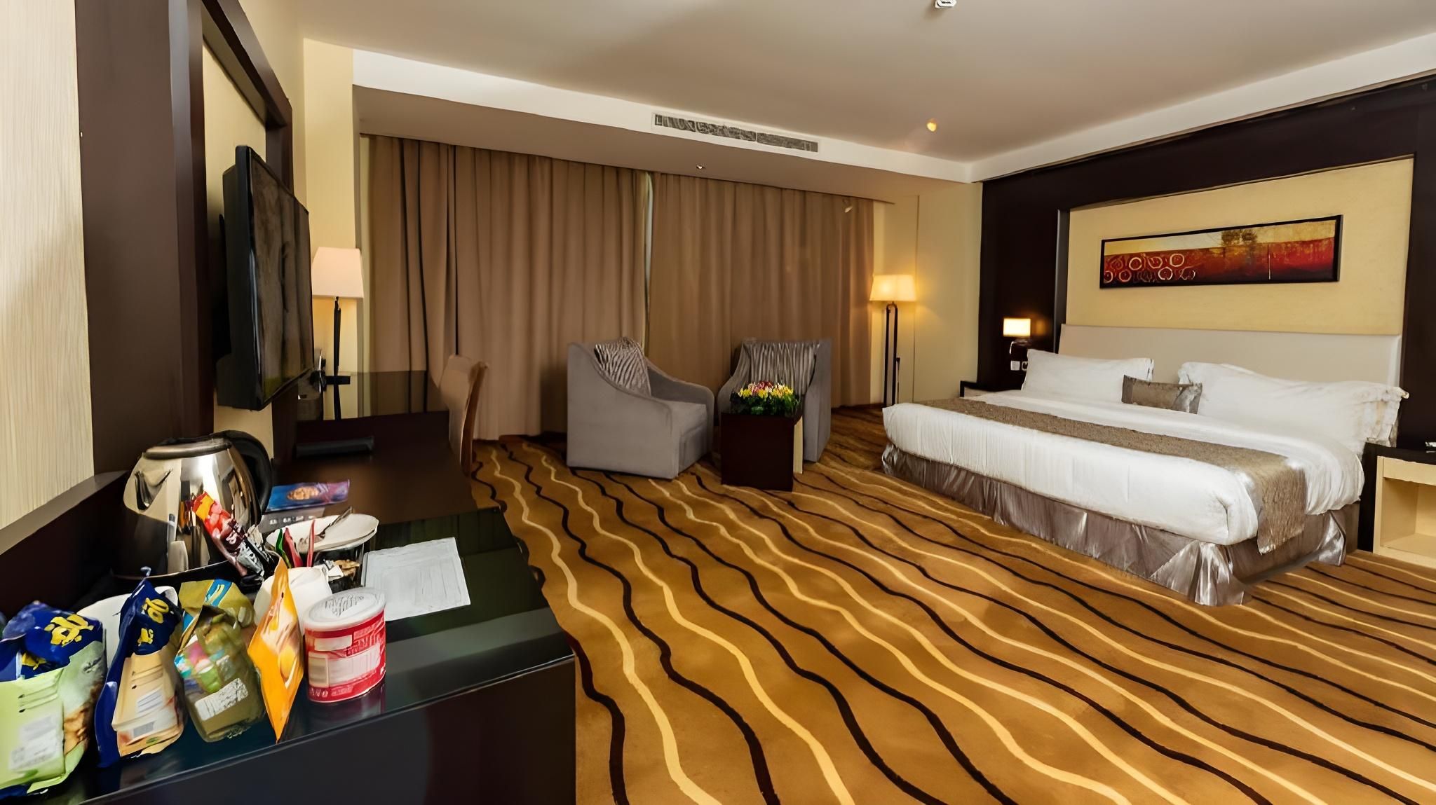 Deluxe Suite