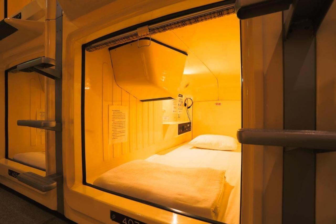 Single Bed in Male Dormitory Room