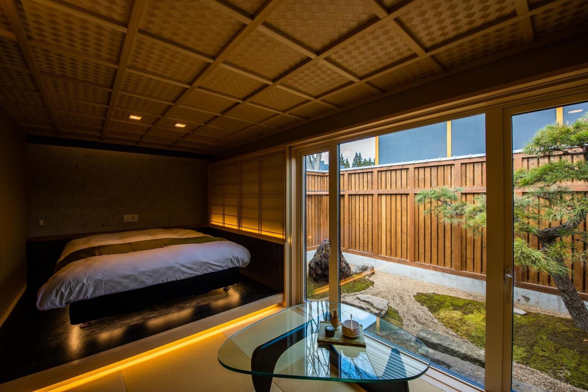 Junior Suite with Garden View