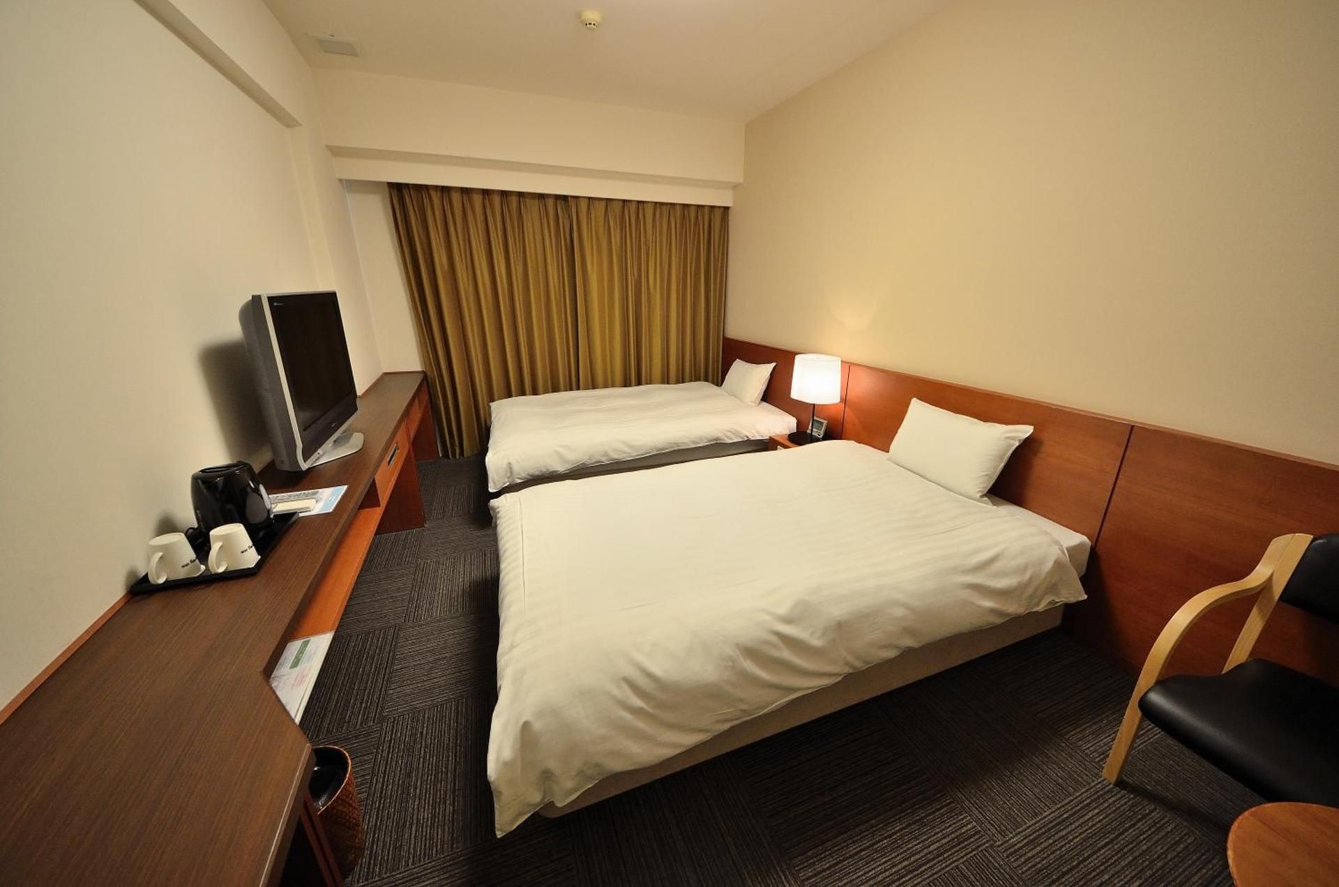 Twin Room - Smoking - No Daily Cleaning