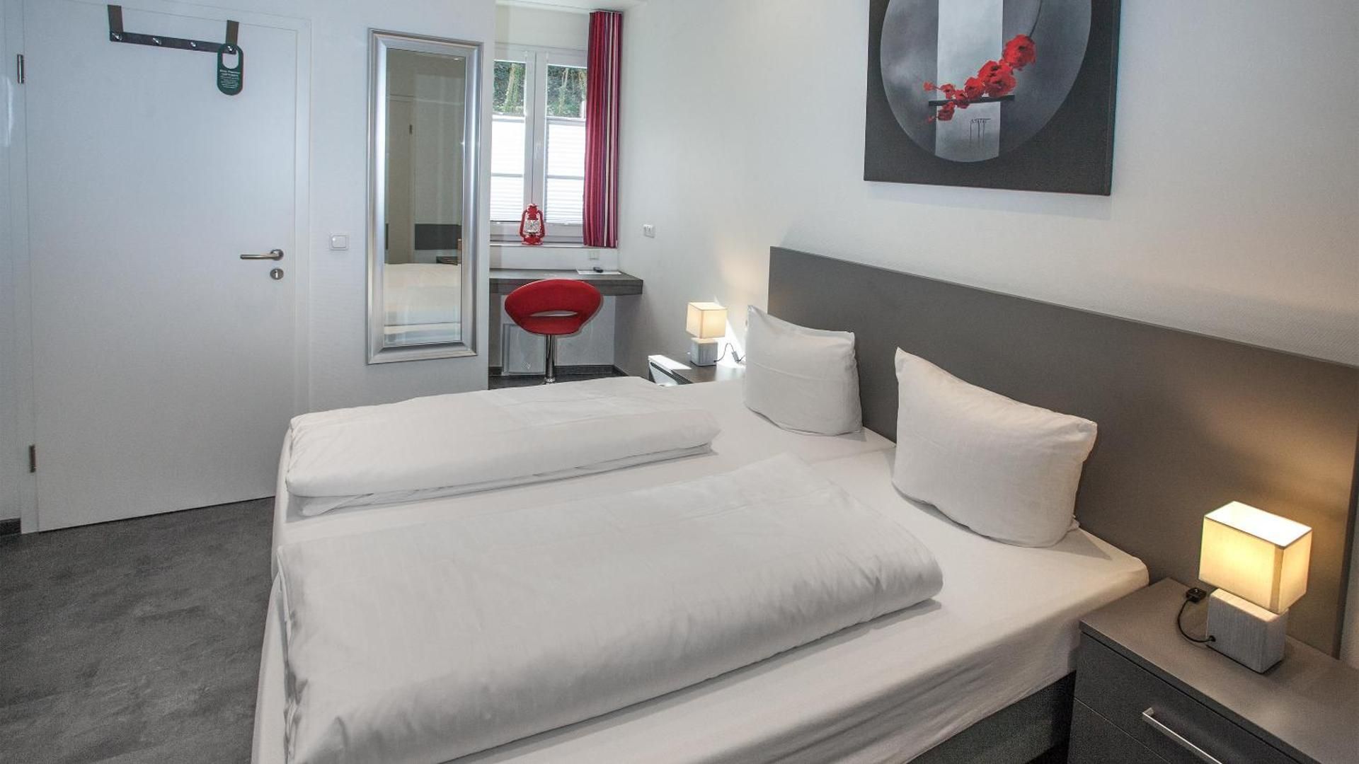 Hotel Zur Post Trier Einzelzimmer-Budget-Eigenes Badezimmer 2