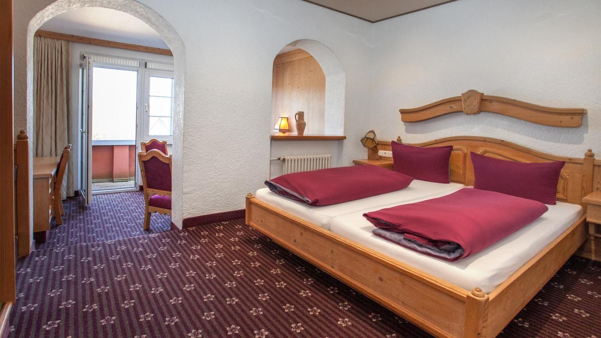 Hotel Zur Post Trier Doppelzimmer-mit Balkon-Deluxe-Eigenes Badezimmer 2