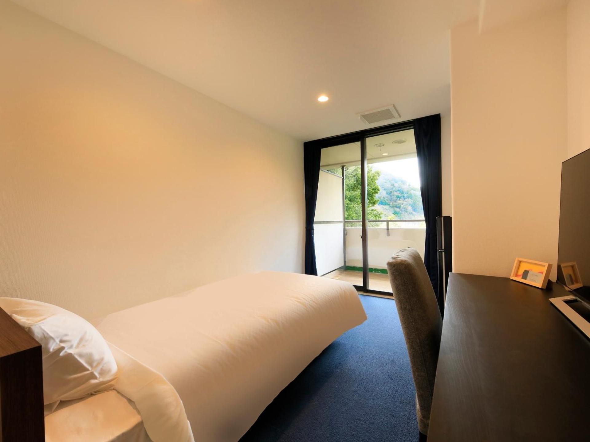 Single Room with Balcony