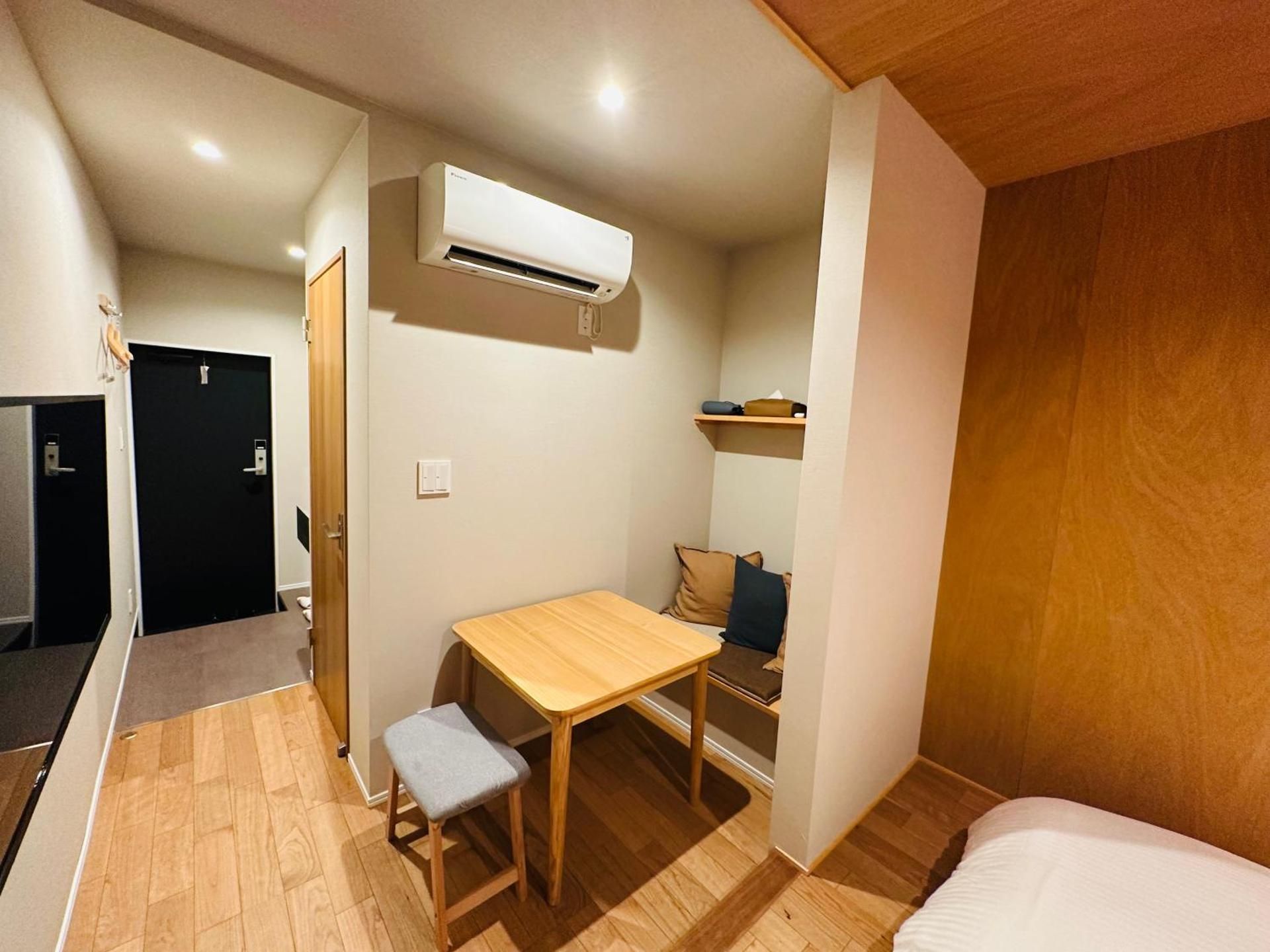 Apartment with Table 