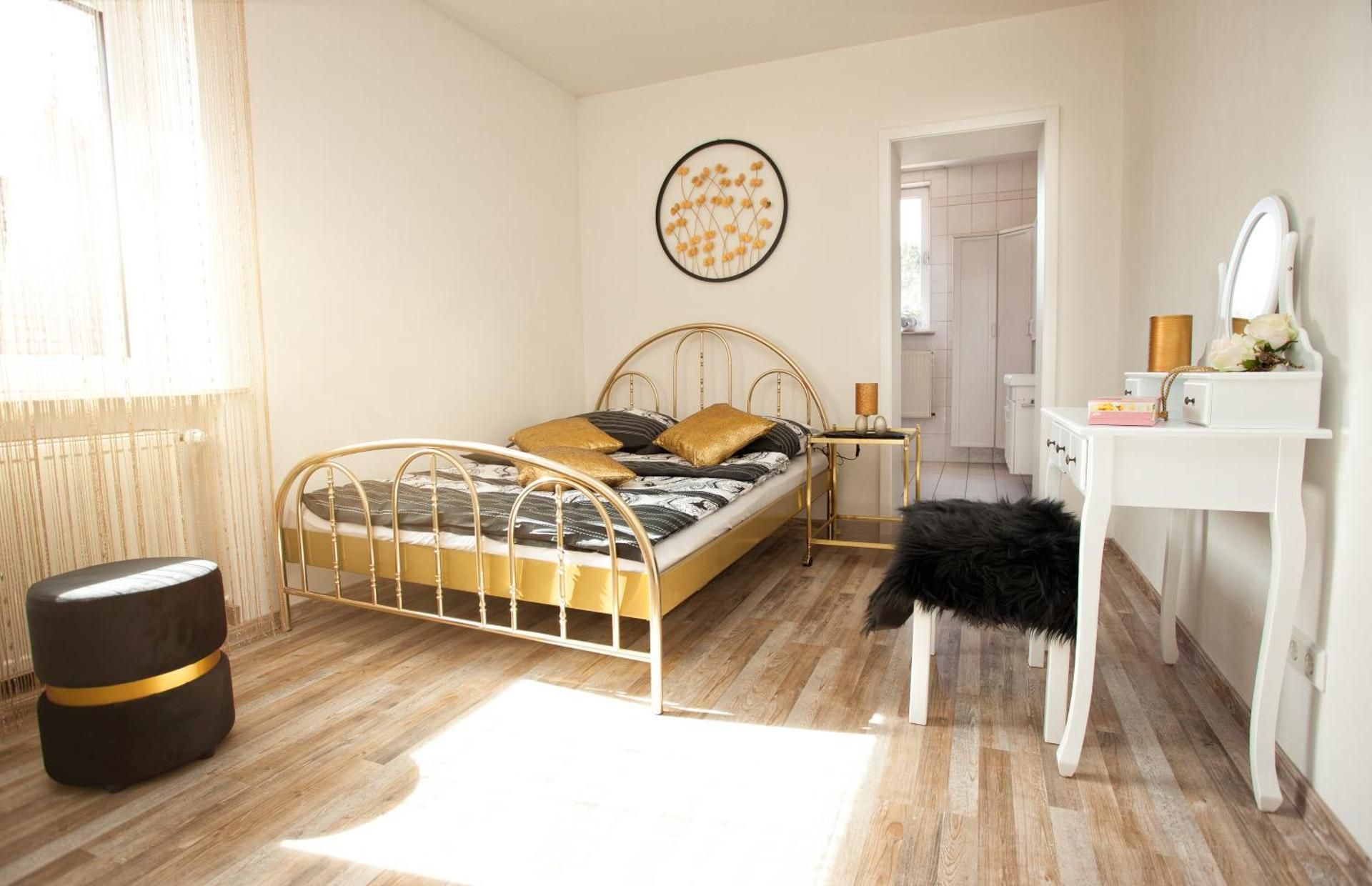 Zur Linde Standard Double Room 2