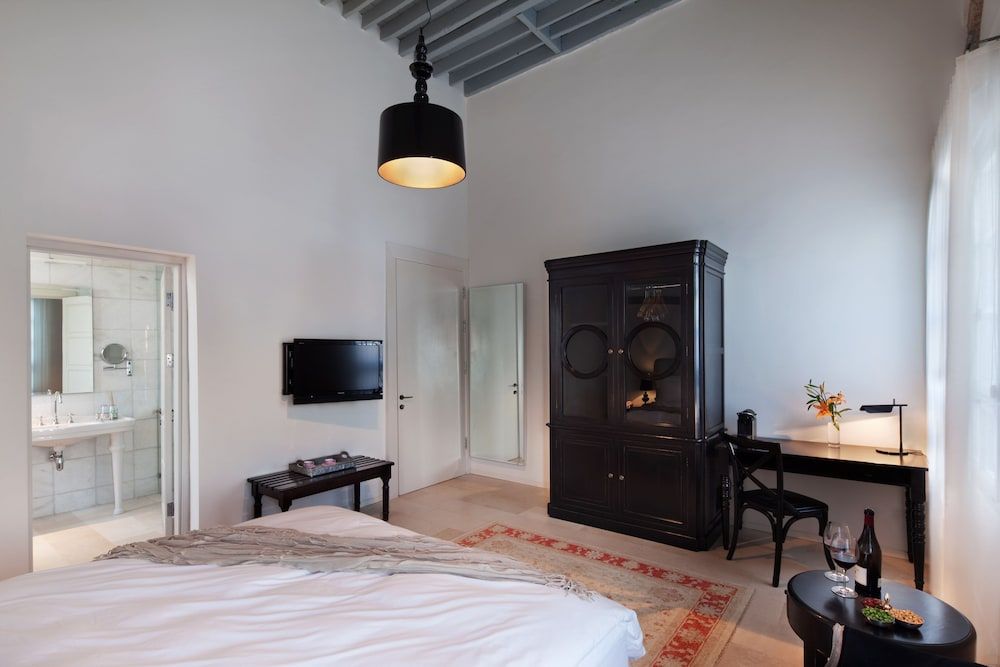Deluxe Room (Grand)