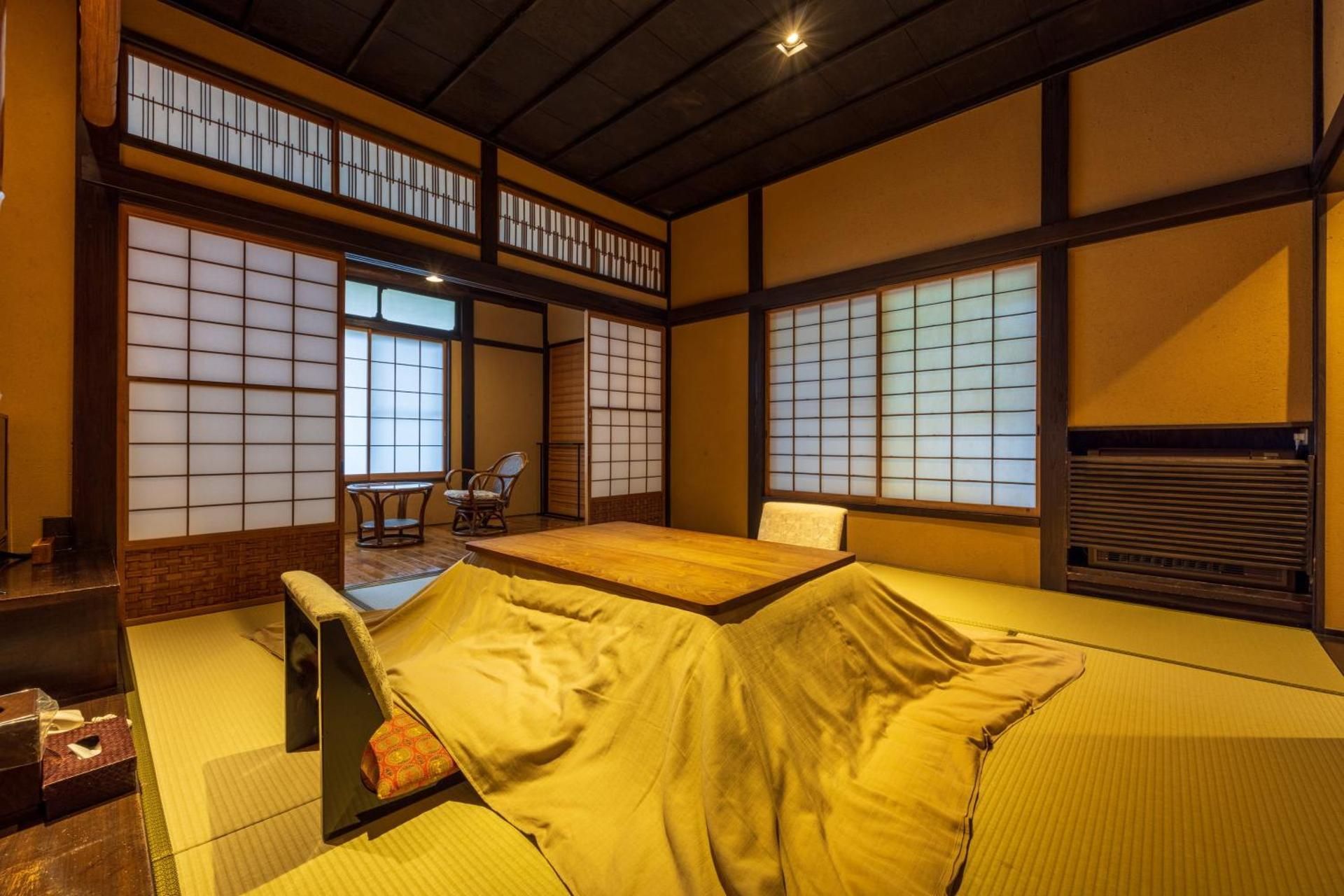 Twin Room with Bath