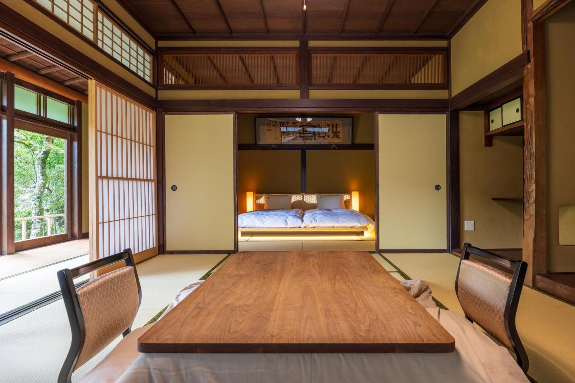 Exective Family Room with Hot Spring Open-Air Bath "Sensintei"