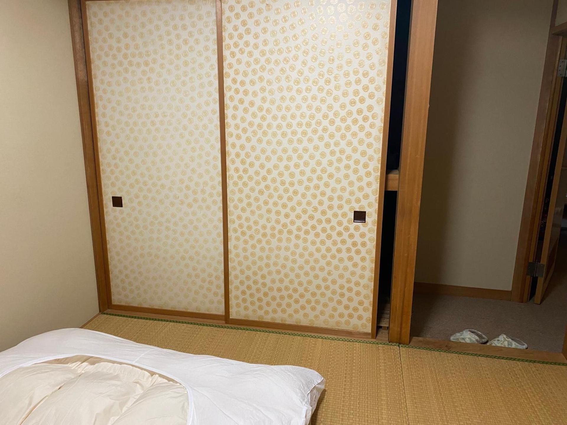 Mixed Dormitory Room