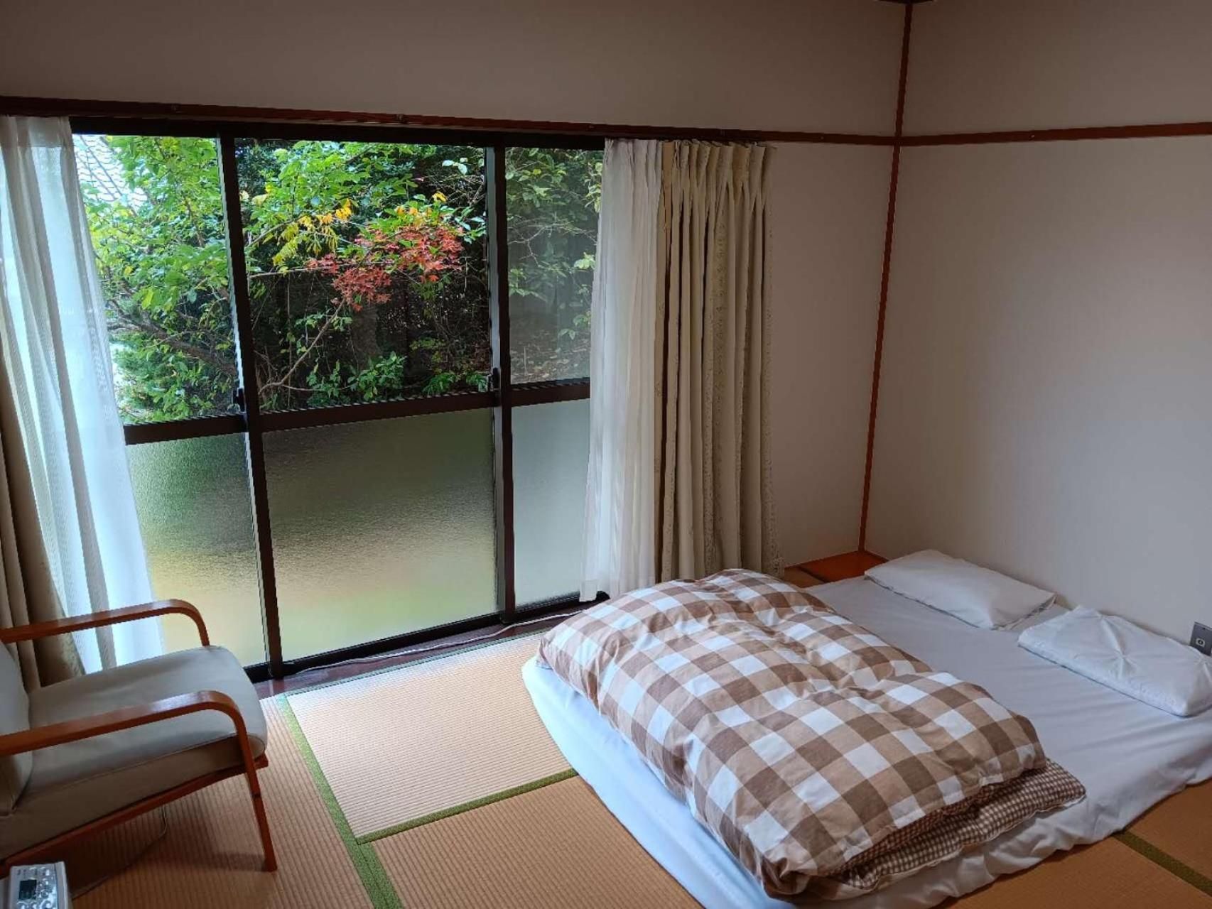 Family Room with Garden View