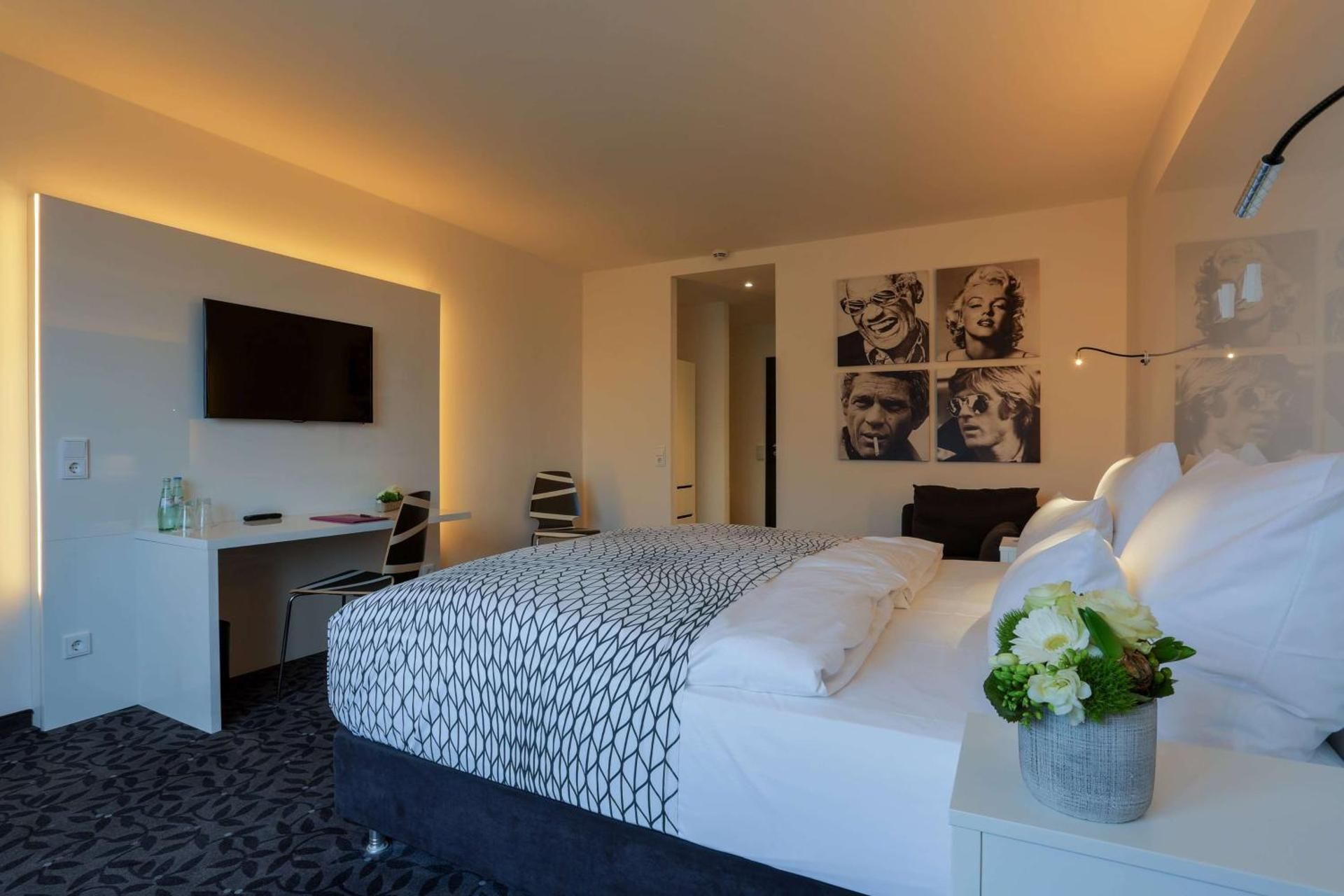 FourSide Plaza Hotel Trier, Trademark Collection by Wyndham Standard Room, 1 Double Bed 2