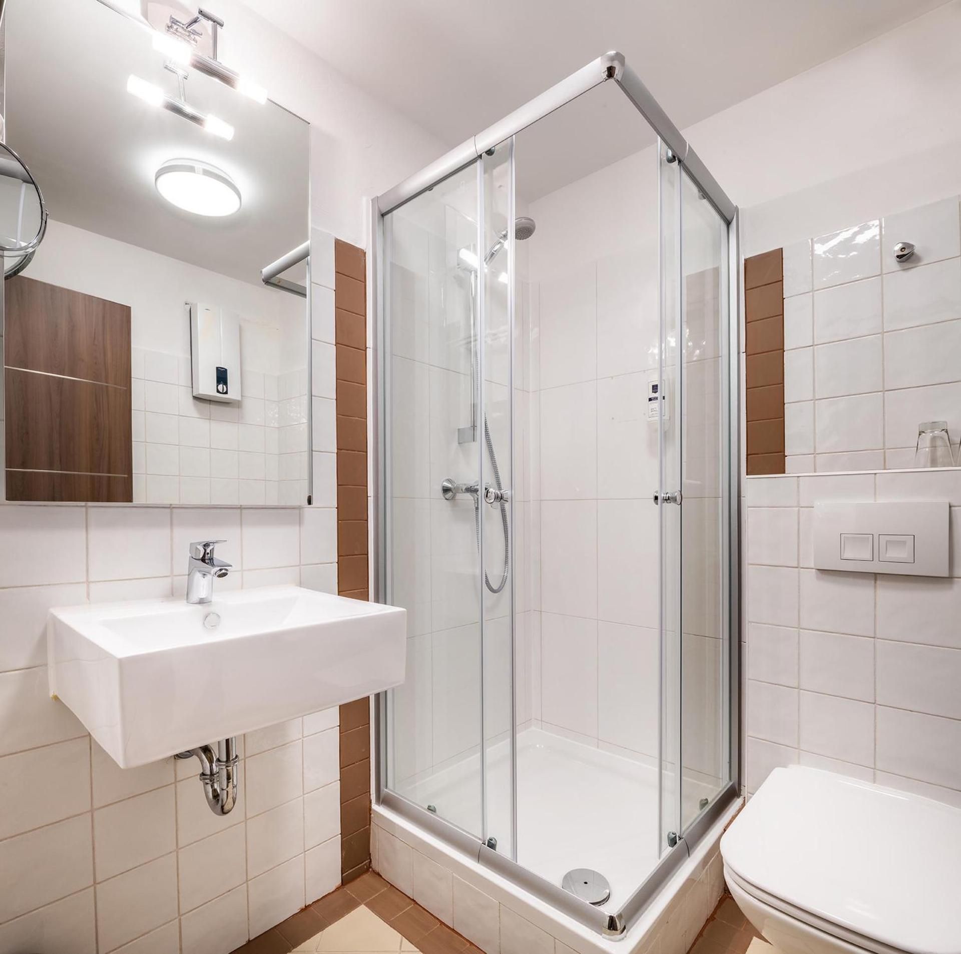 Schroeders City-Style-Hotel Standard Triple Room 3