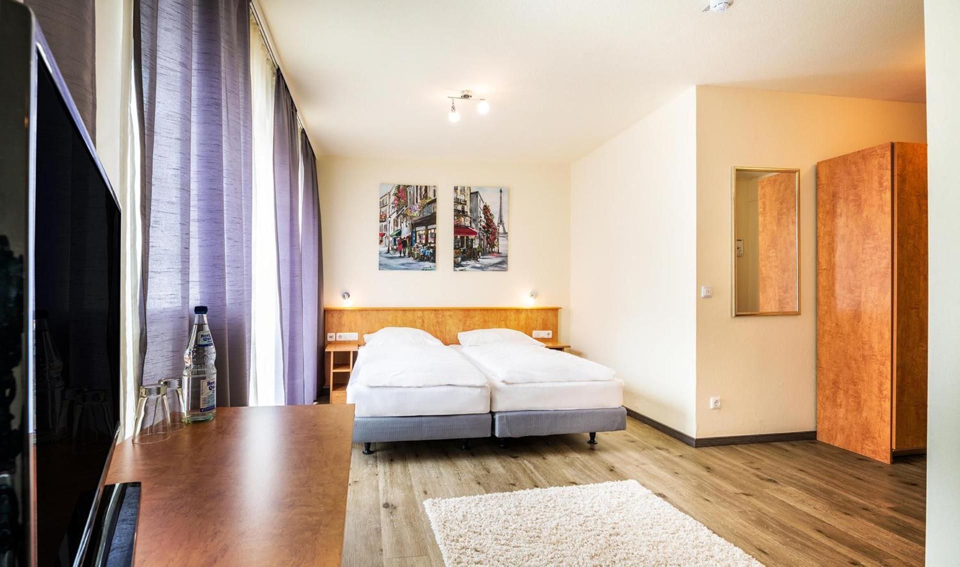 Schroeders City-Style-Hotel Double Room 2