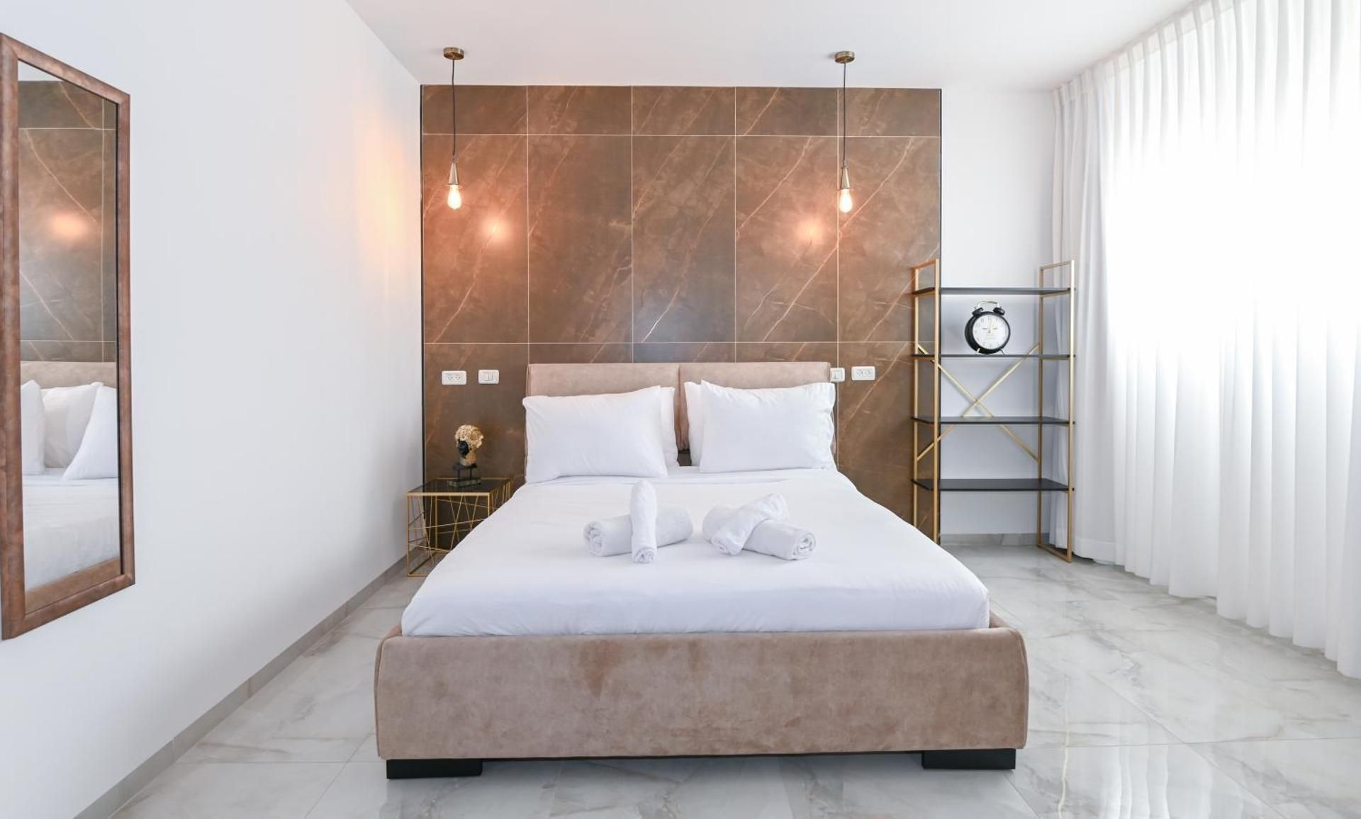 Deluxe Double Room with Bath