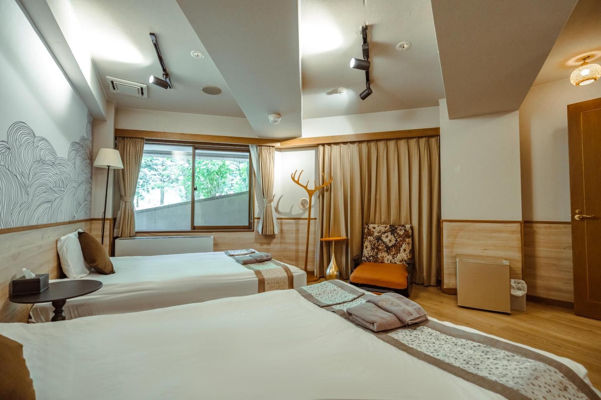 Economy Quadruple Room with Shared Bathroom
