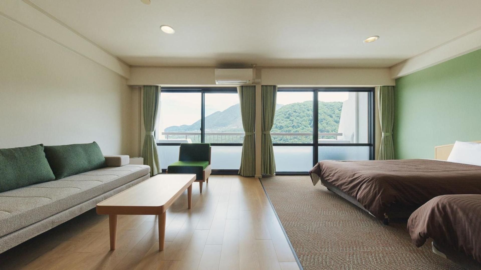 Twin Room with Mountain View