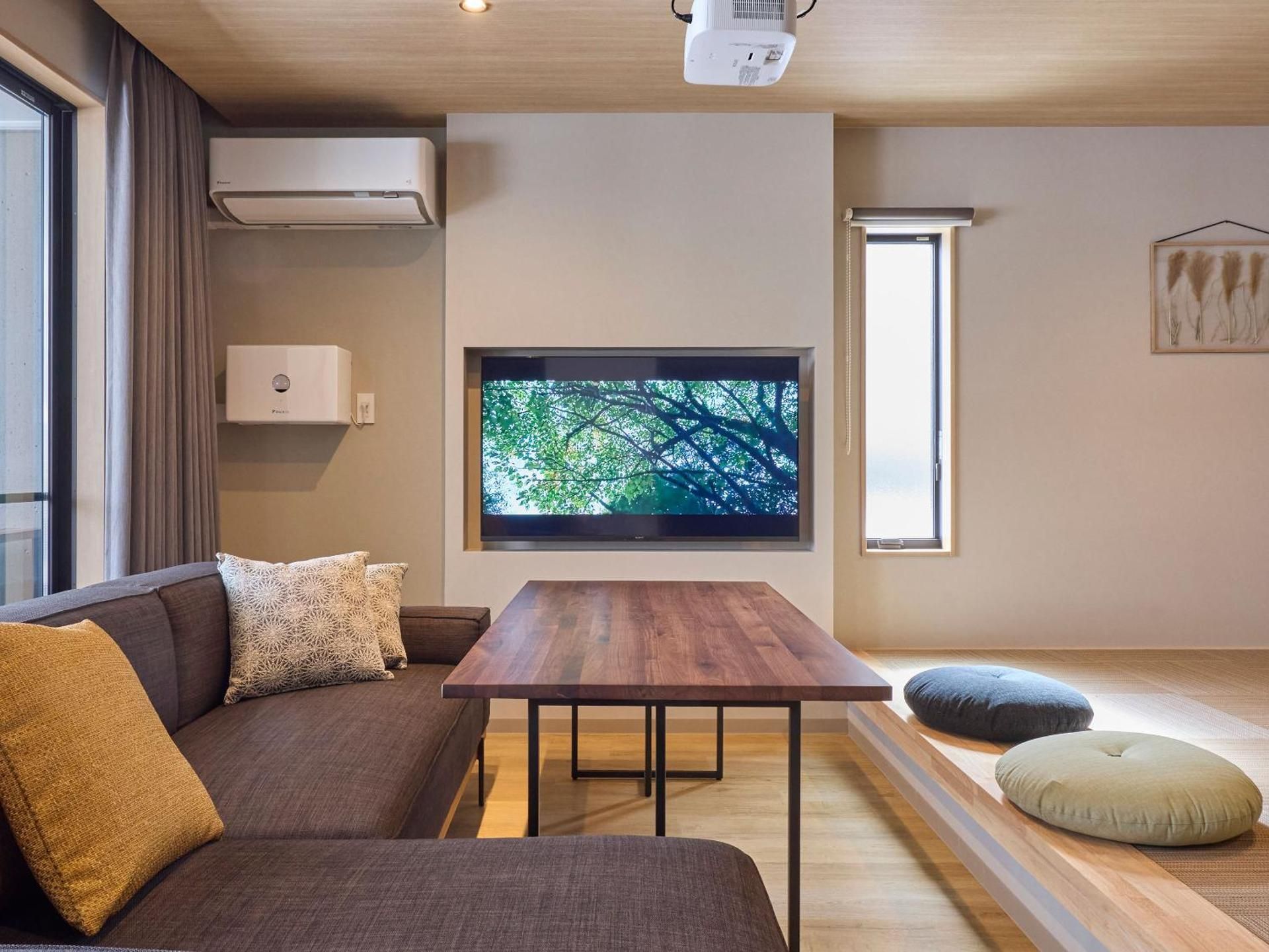 Queen Beds + Raised Floor Area