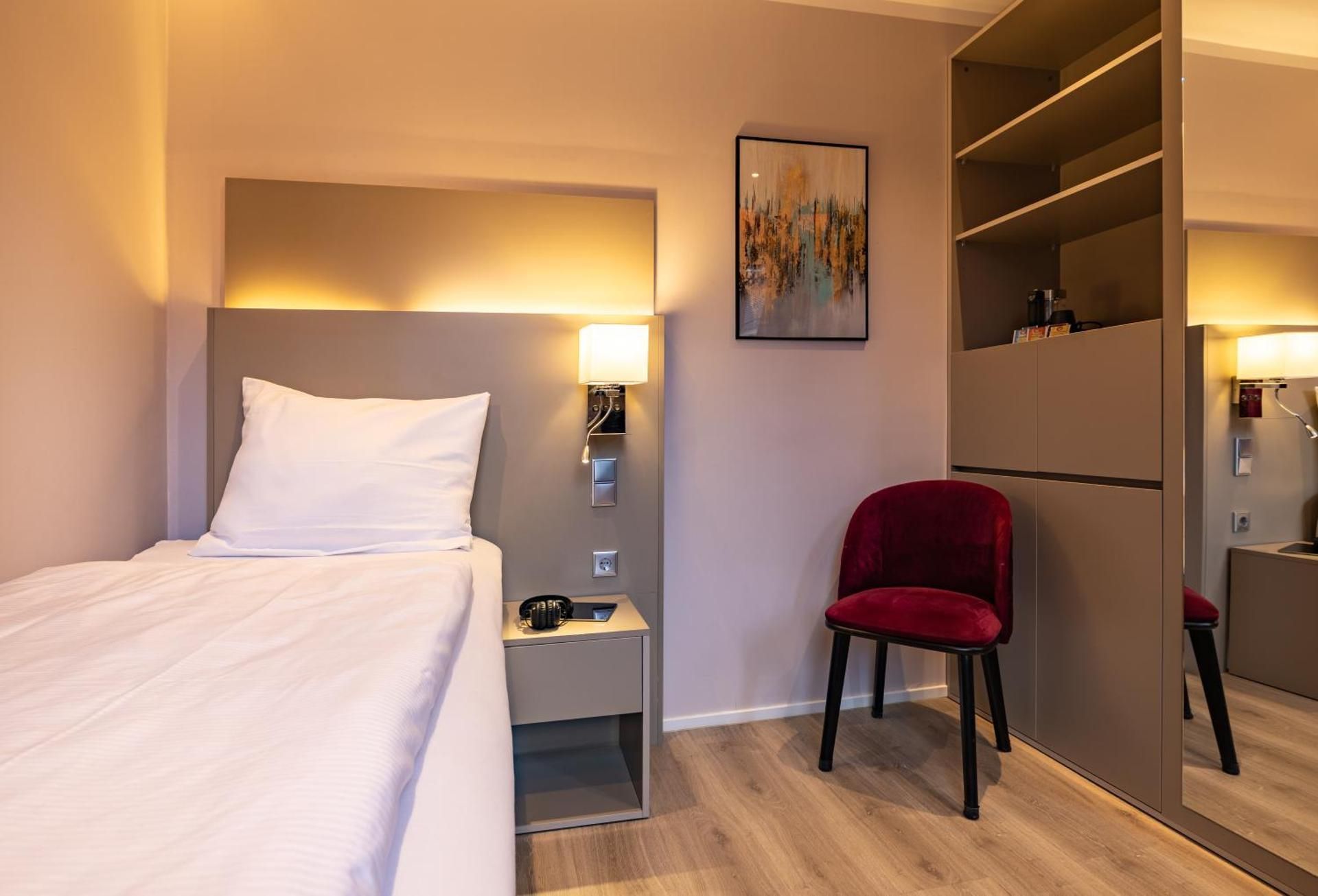 Standard Single Room