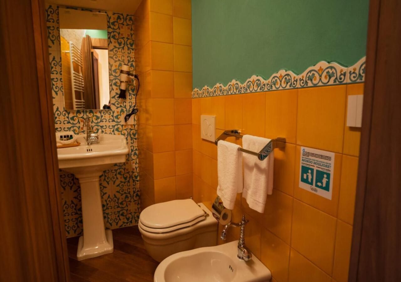 Deluxe Double or Twin Room with Spa Bath