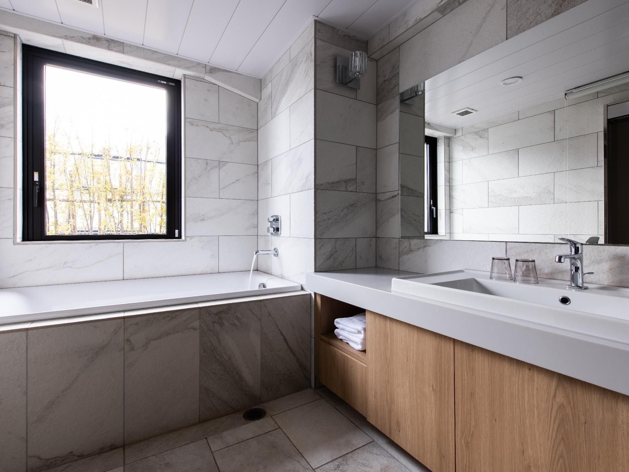 HakoBA Hakodate by THE SHARE HOTELS Junior Suite 3