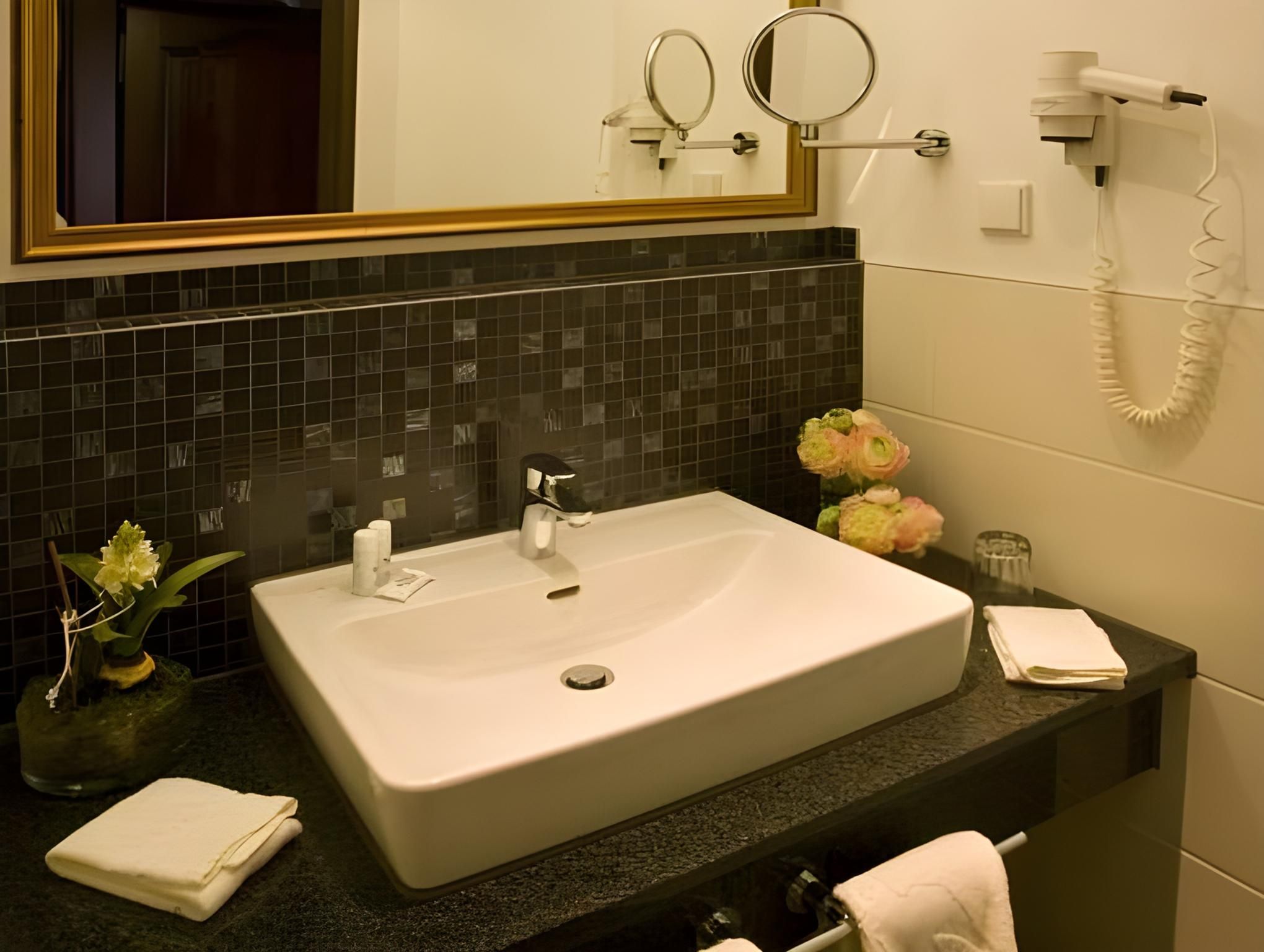 Eurener Hof Wohlfuehl Double Room 2