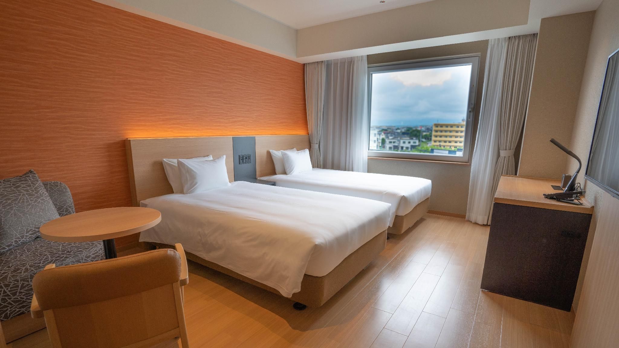 Universal room [Non-smoking, 27 square meters] [Twin room] [Non-smoking]