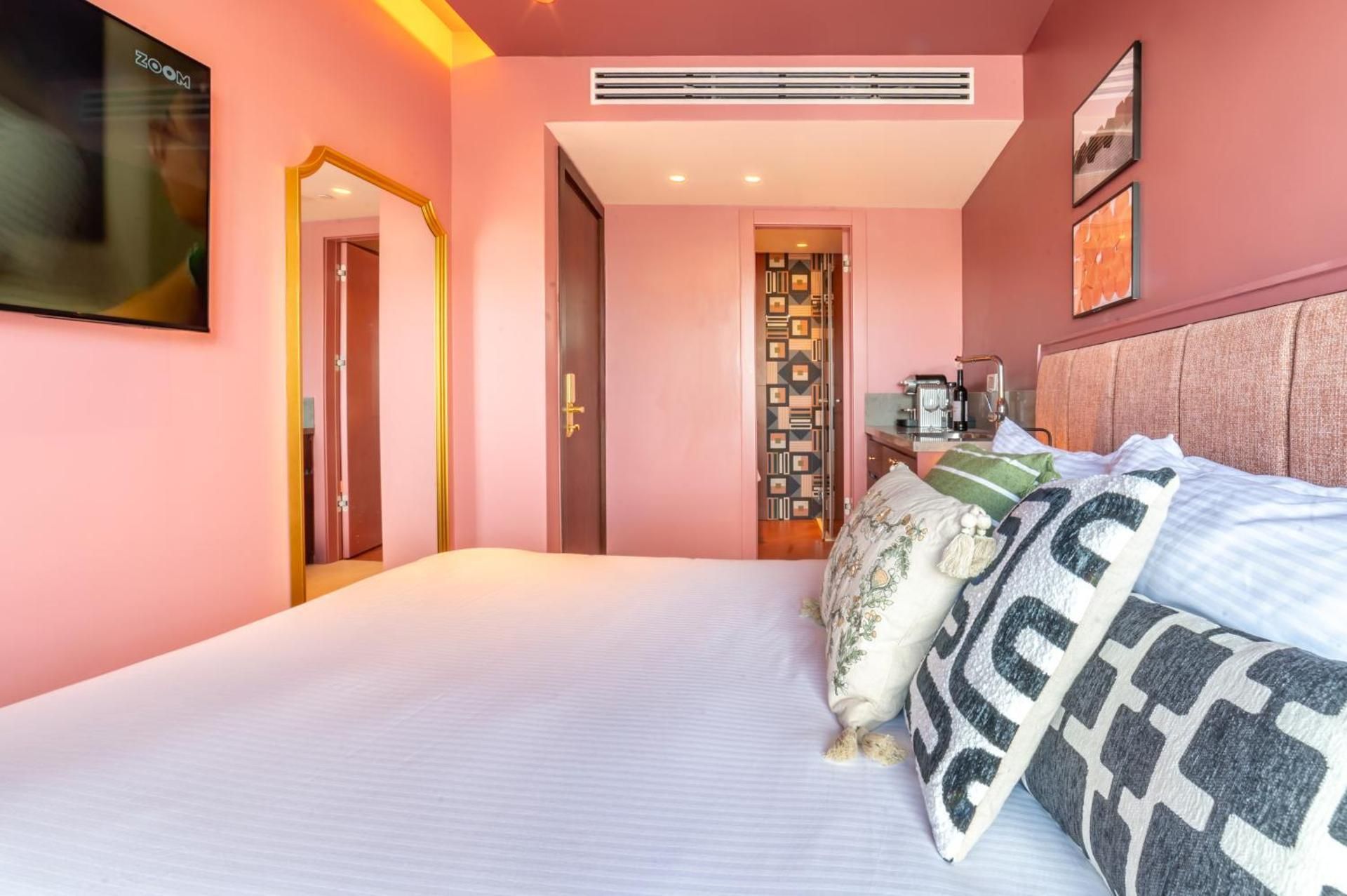 Superior Single Room
