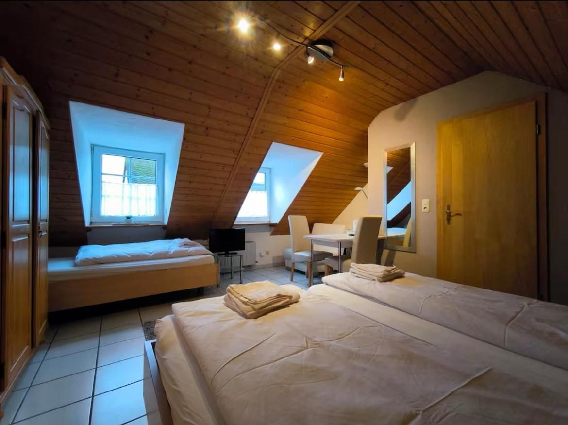 Comfort Triple Room