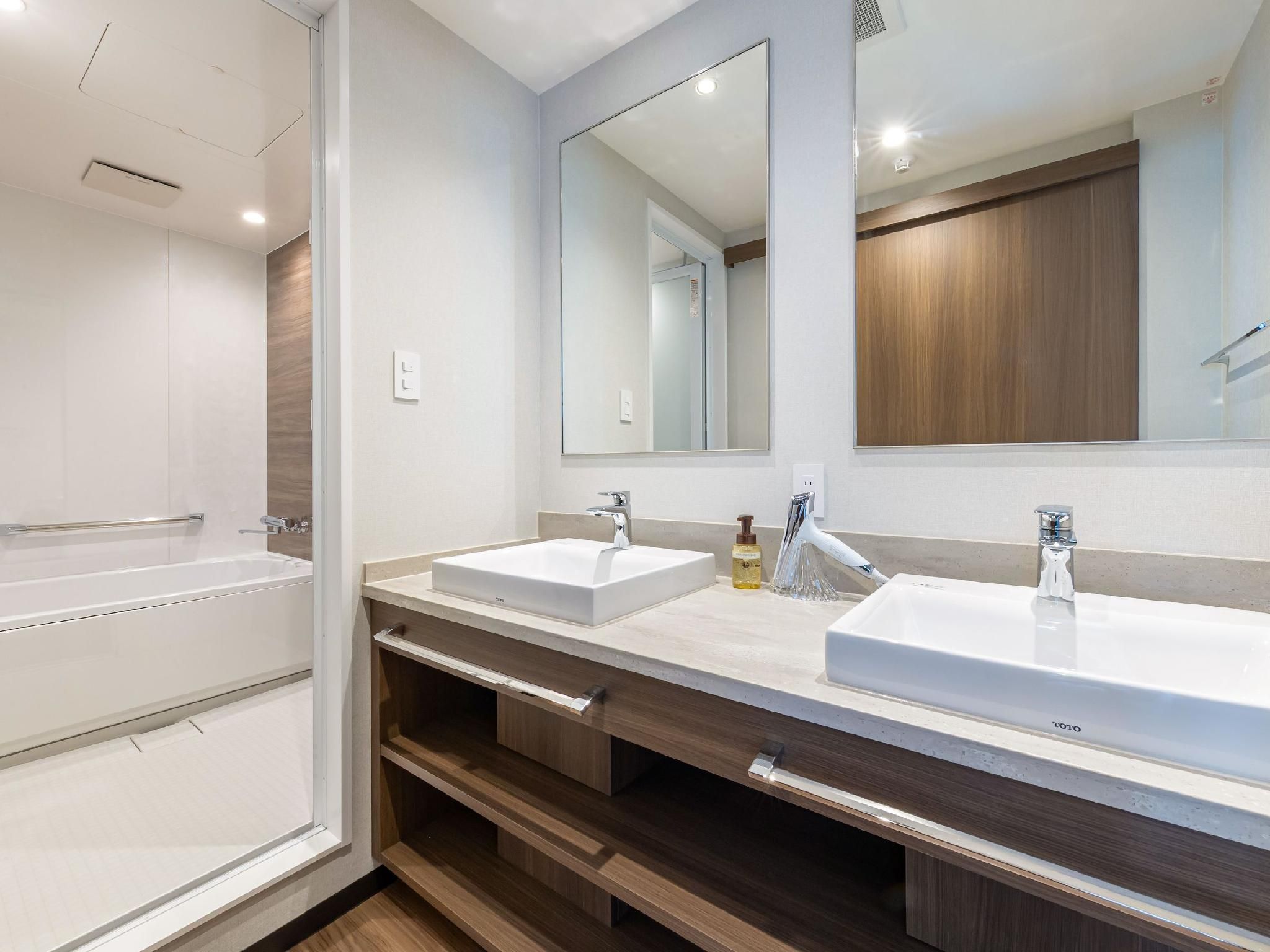 Sky View Quadruple Room Include 2 Bunk Beds - Non - Smoking