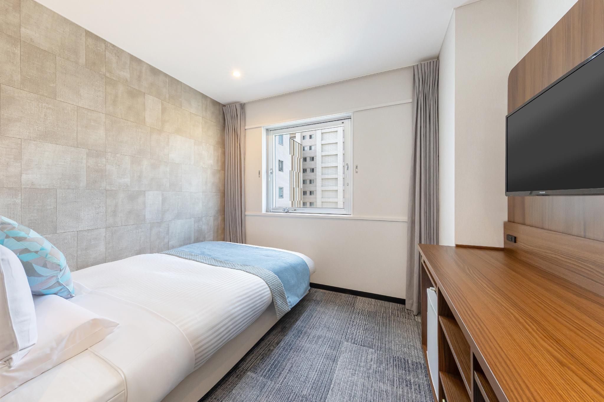 Superior Semi-Double Room - Non-Smoking