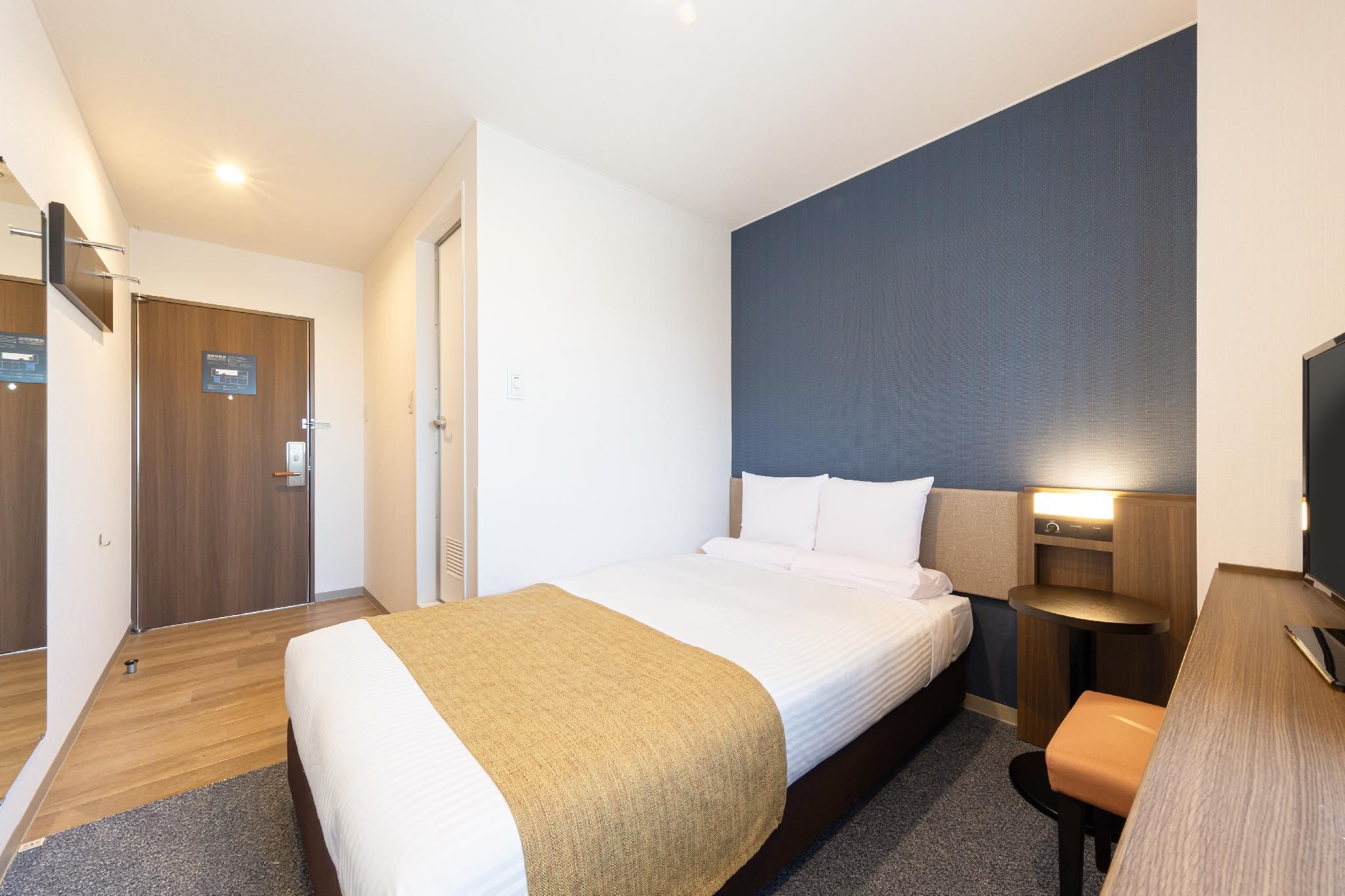 Standard Semi-Double Room - Smoking
