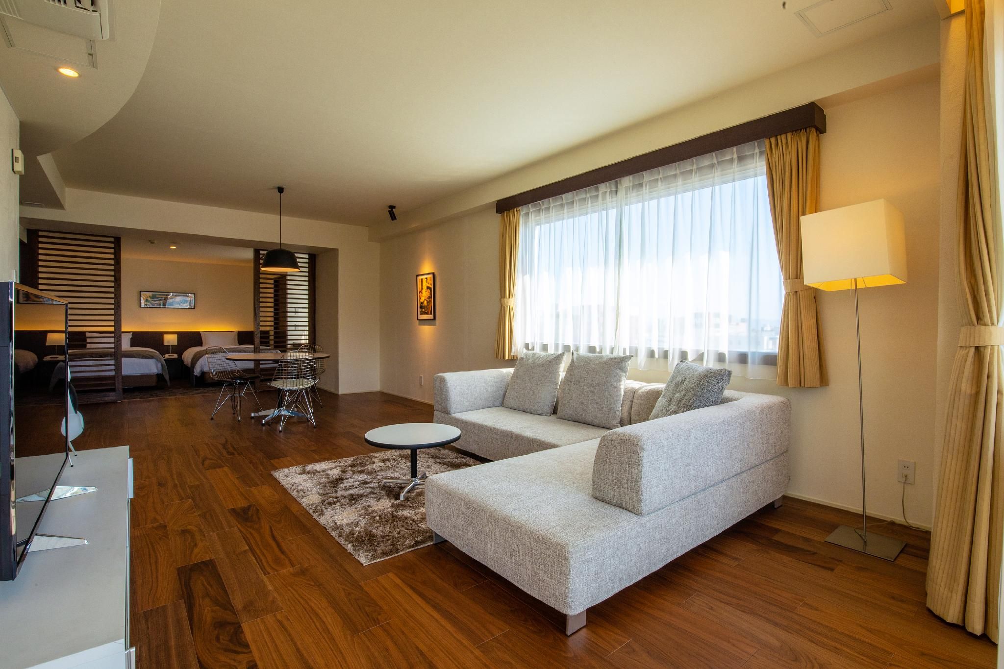 Corner Suite Room