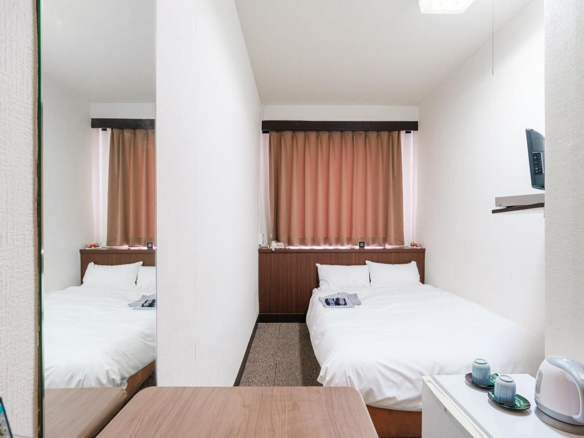 Semi Double Room - Non-Smoking