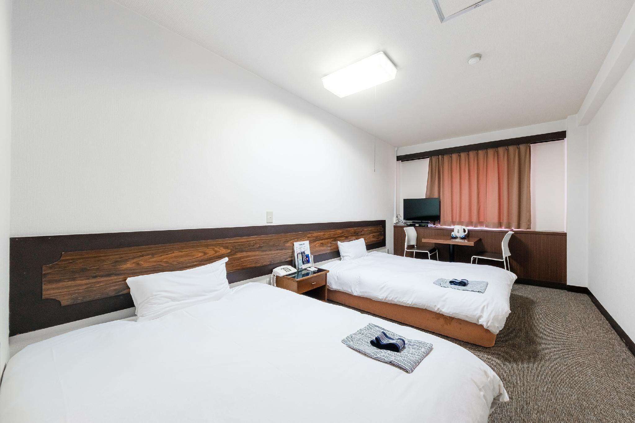 Twin Room Non-Smoking
