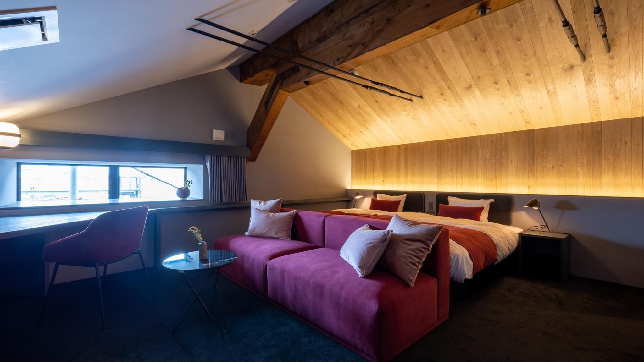 Hollywood Twin Room