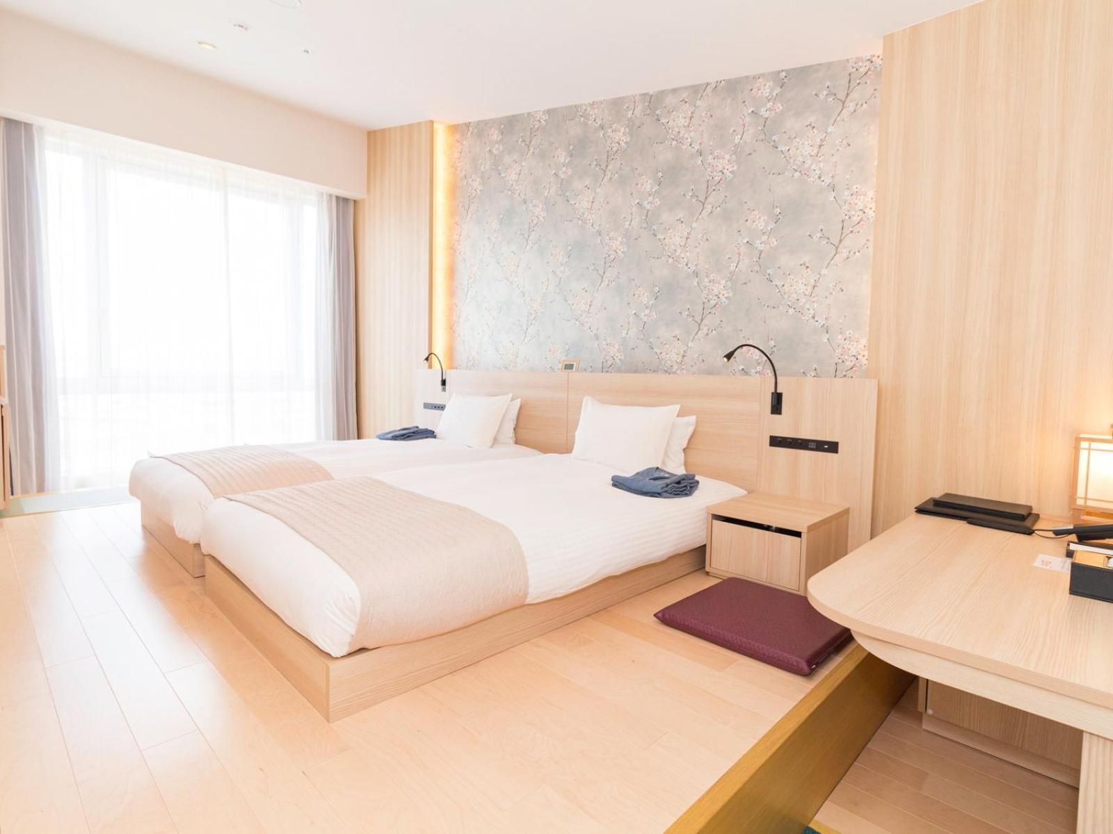 Premium Twin Room for 2 People - Non-Smoking