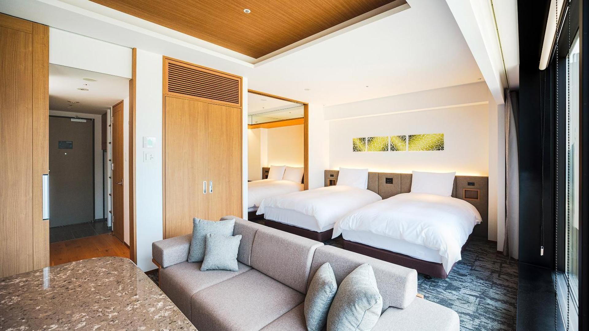 Triple Room