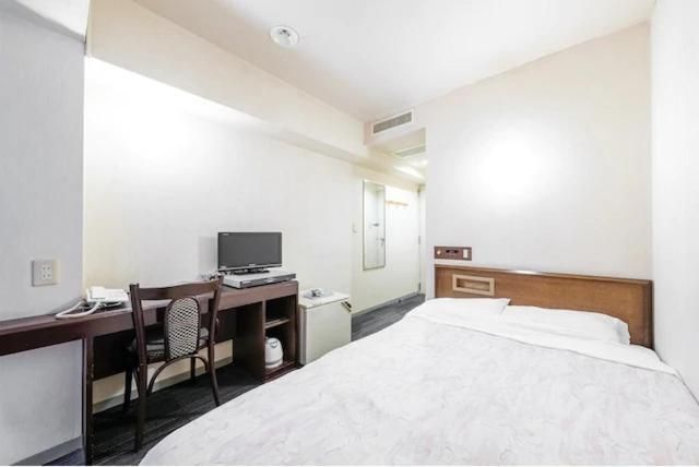 Small Double Room - Non-Smoking