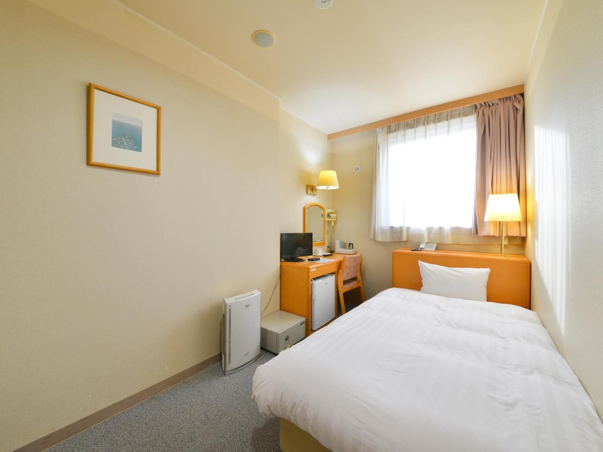 Economy Single Room