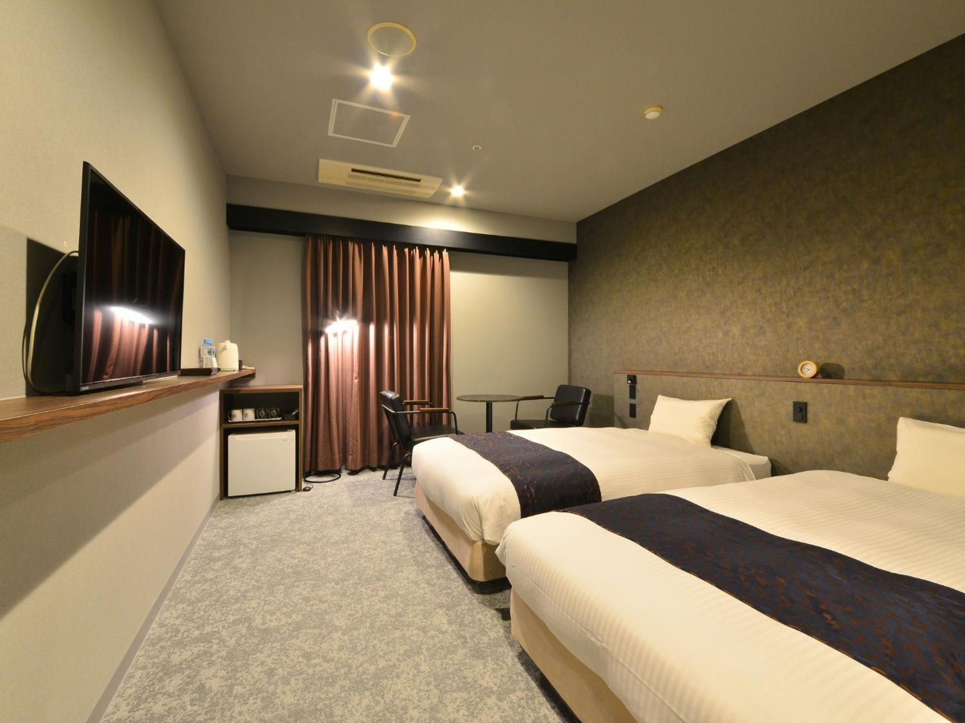 Superior Twin Room for 2 People - Non-Smoking