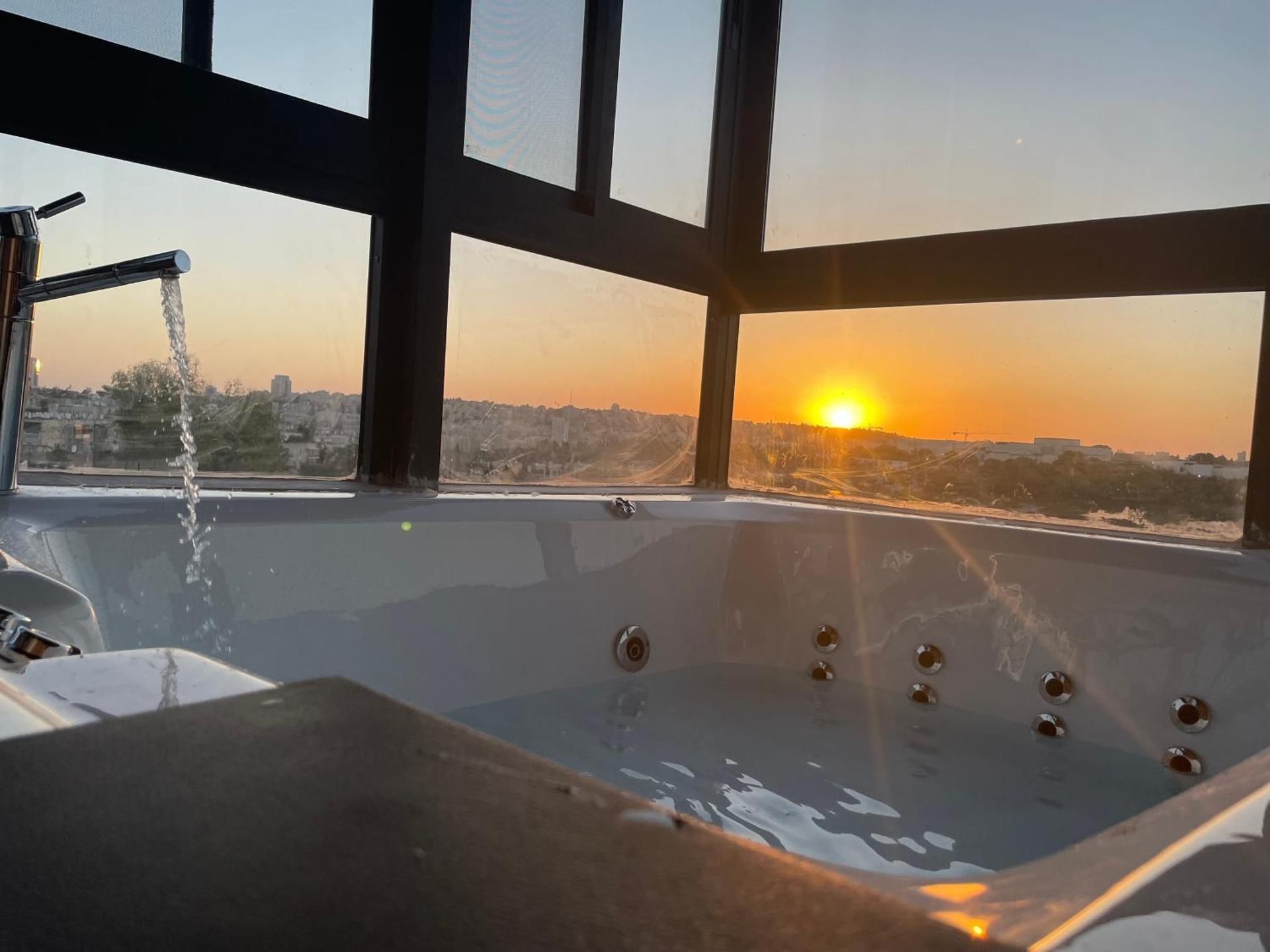 Suite with Mountain View