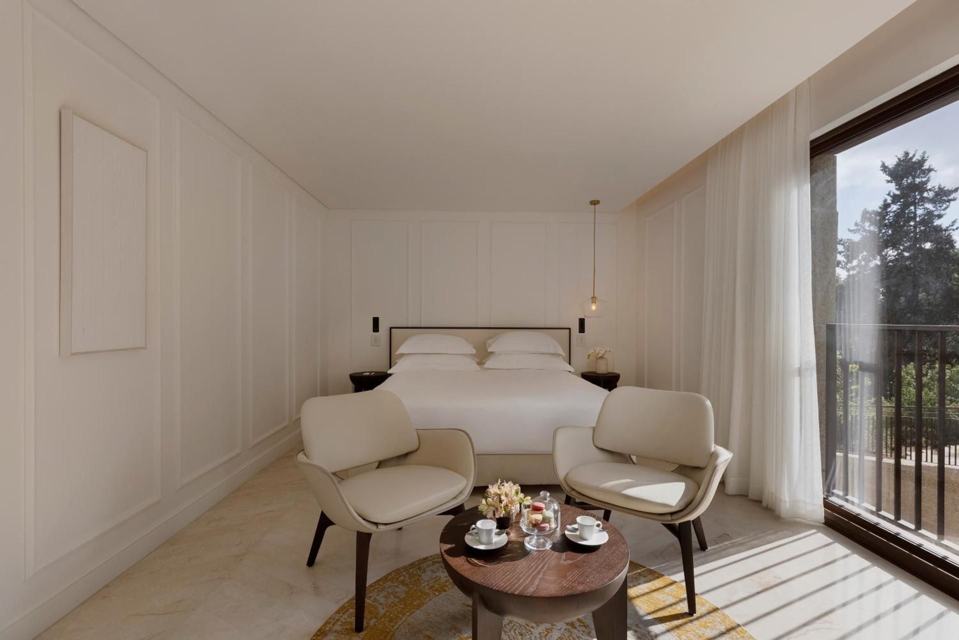 Deluxe Room with 1 king size bed or twin beds