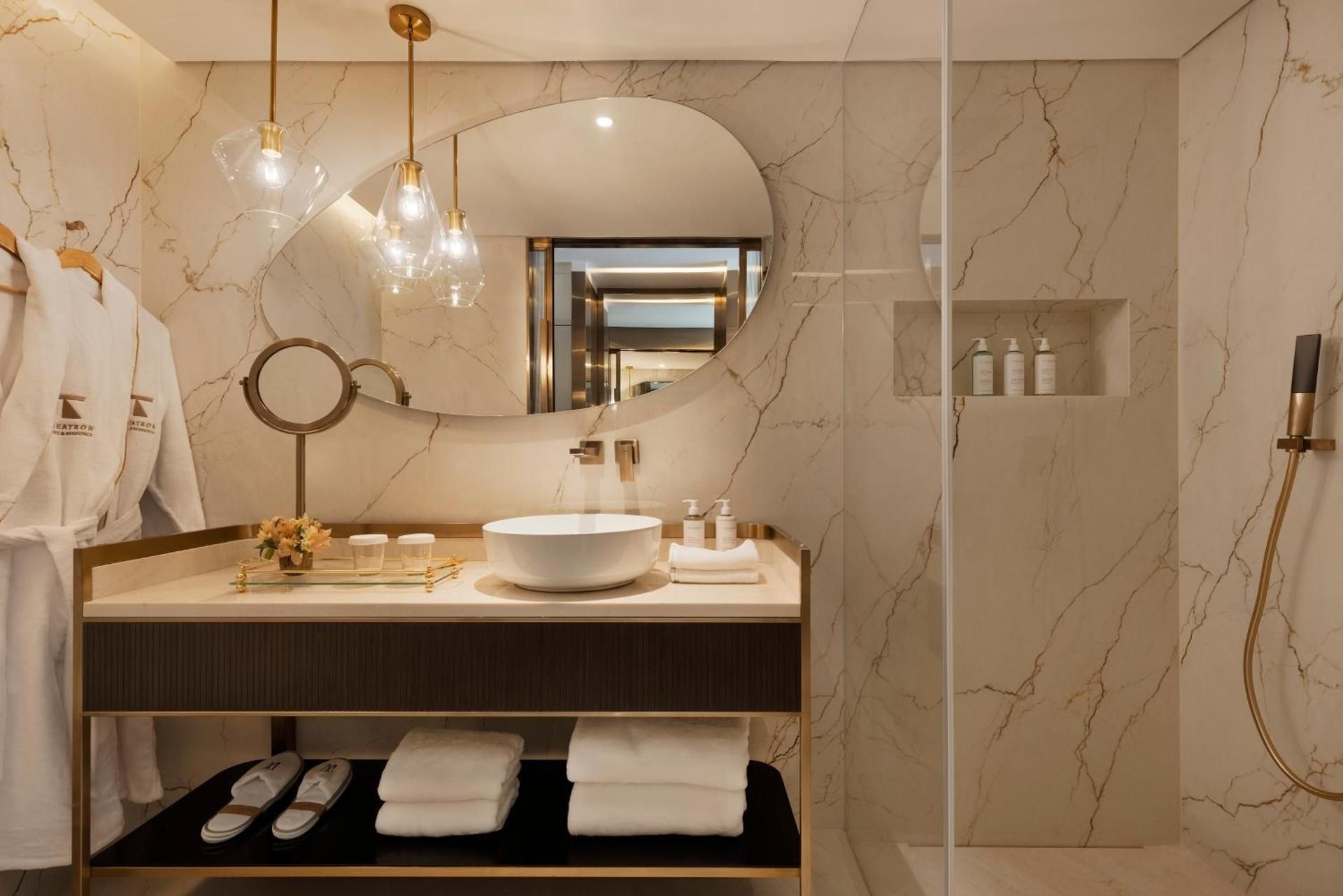 Deluxe Room with 1 king size bed or twin beds