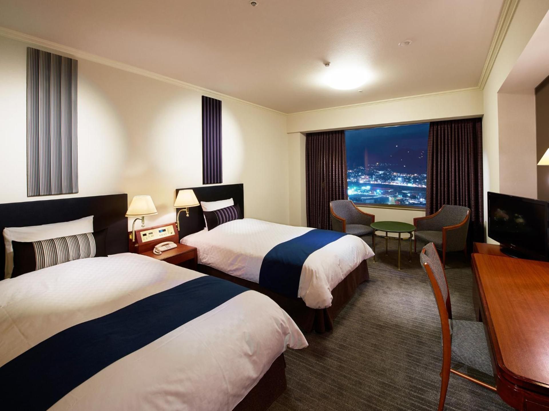 Standard Superior Floor Twin Room - Non-Smoking